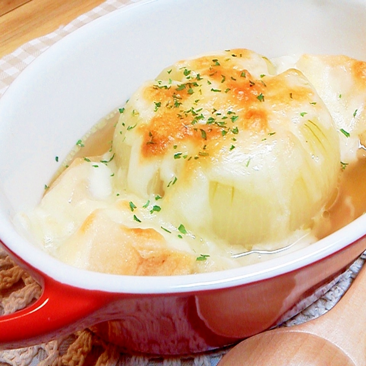 丸ごと玉ねぎで作る 麩のオニオングラタンスープ レシピ 作り方 By Aka Ru 楽天レシピ